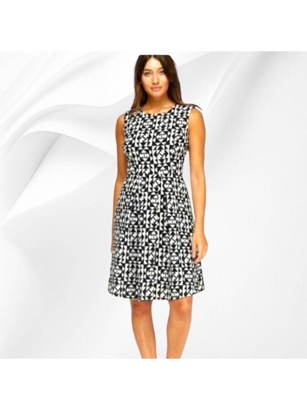 London Collection | Plus-Size Printed Box Pleated Skater Dress